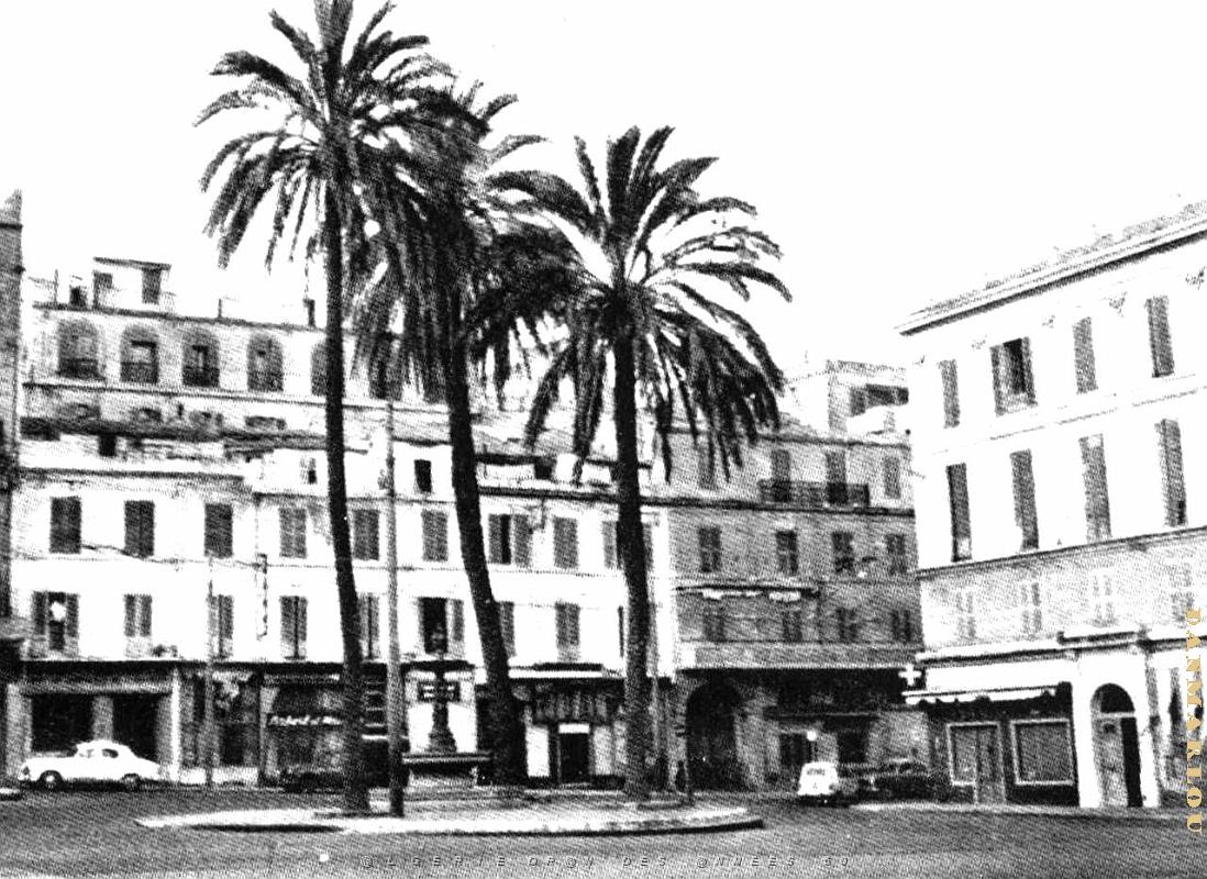 MH a- 021- Place Kleber.jpg